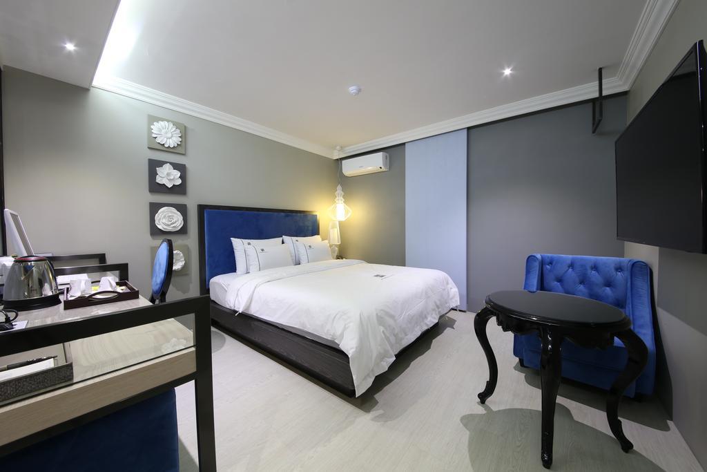 Avenue Hotel Jeonju Esterno foto