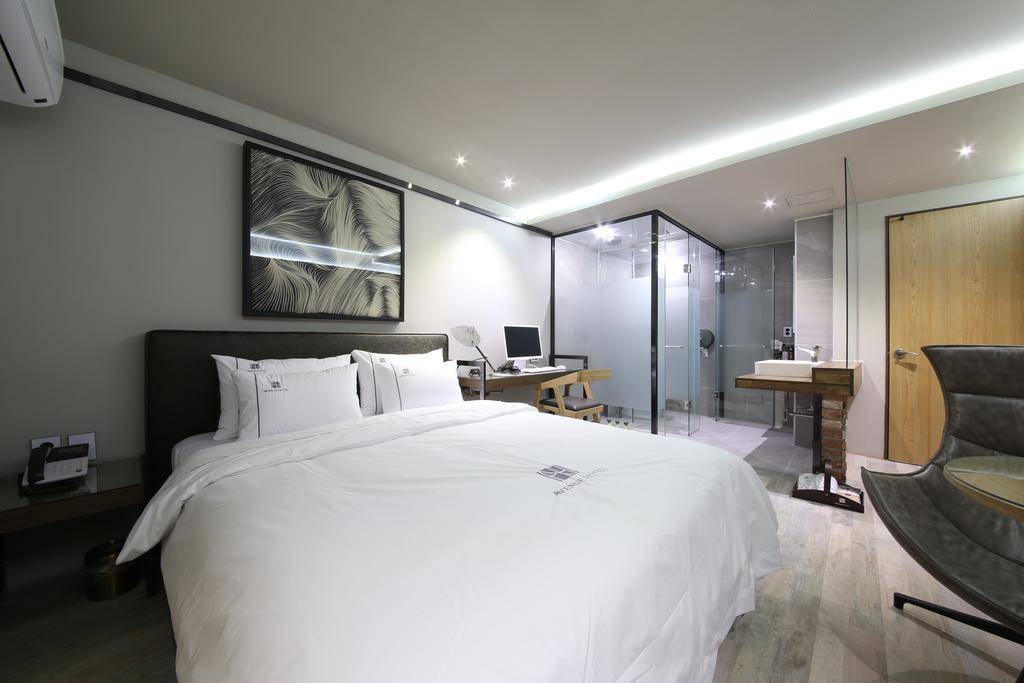 Avenue Hotel Jeonju Esterno foto