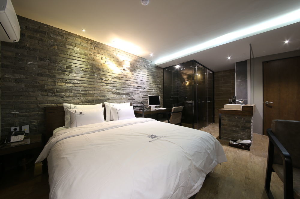 Avenue Hotel Jeonju Esterno foto